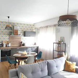 https://cosy-home-arles.fr-provencehotel.com