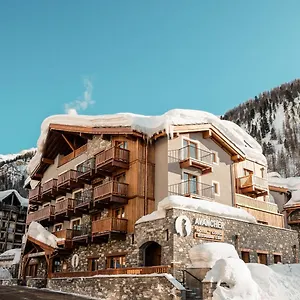 *** Otel Avancher Fransa